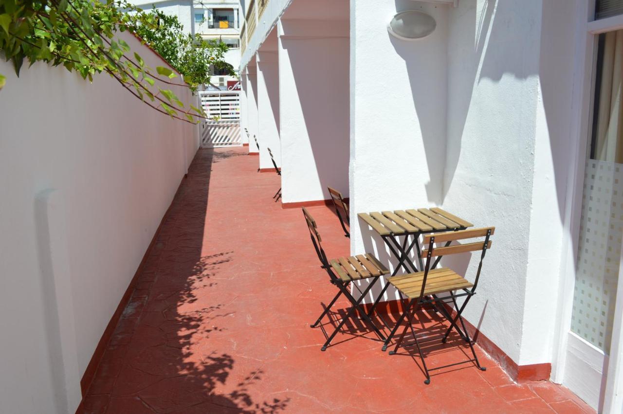 Jacaranda Apartments & Studios Эс-Кана Экстерьер фото