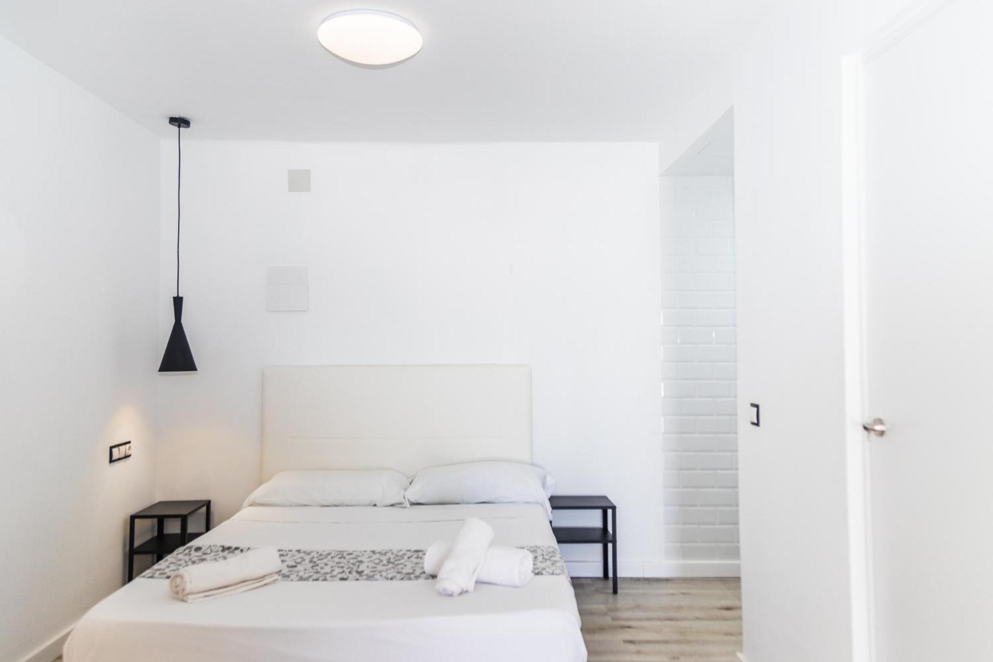 Jacaranda Apartments & Studios Эс-Кана Экстерьер фото