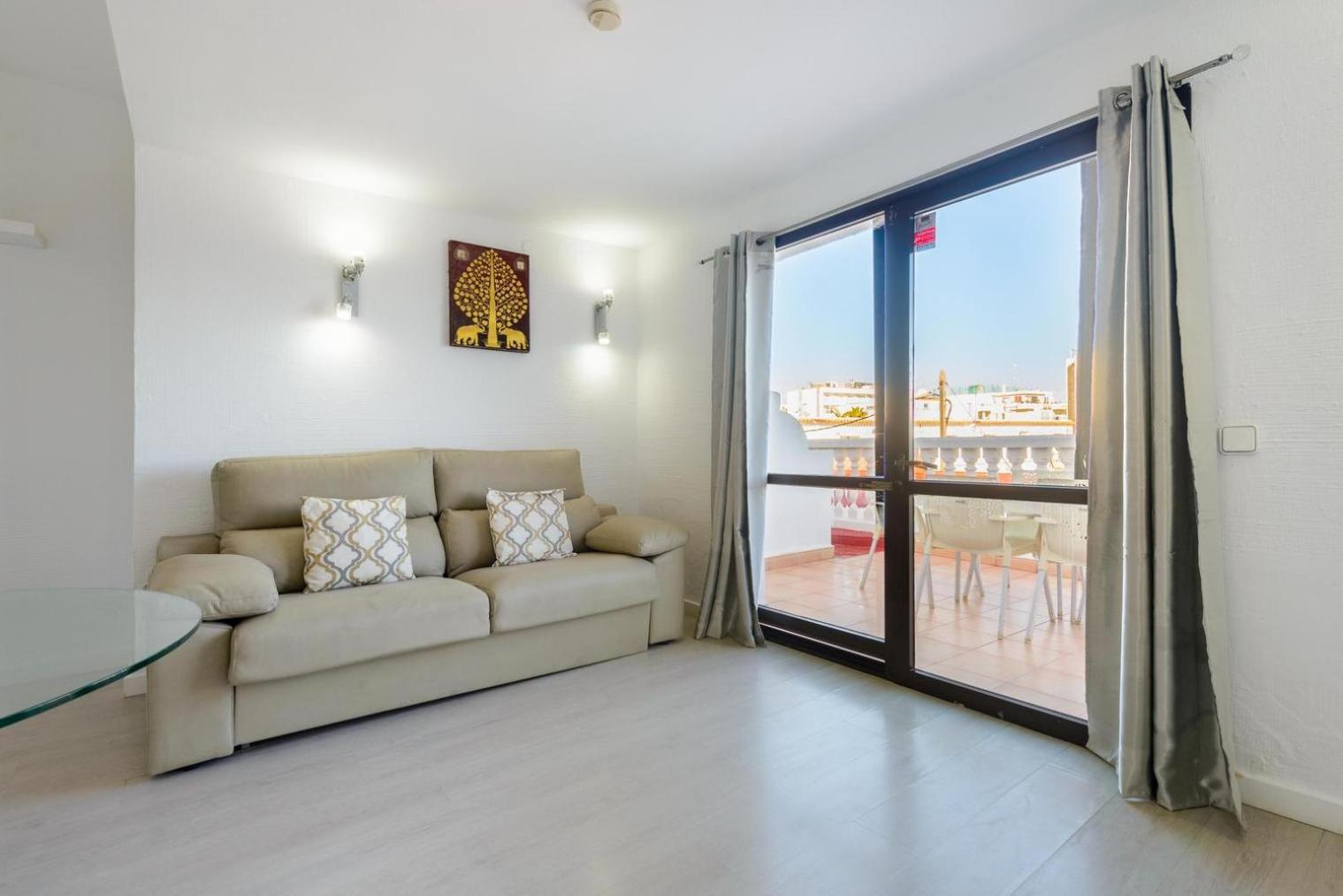 Jacaranda Apartments & Studios Эс-Кана Номер фото
